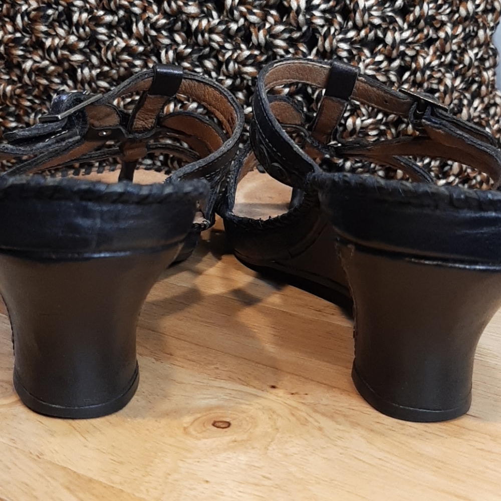 CLARK'S  ARTISAN COLLECTION  SANDALS - Picture 4 of 8
